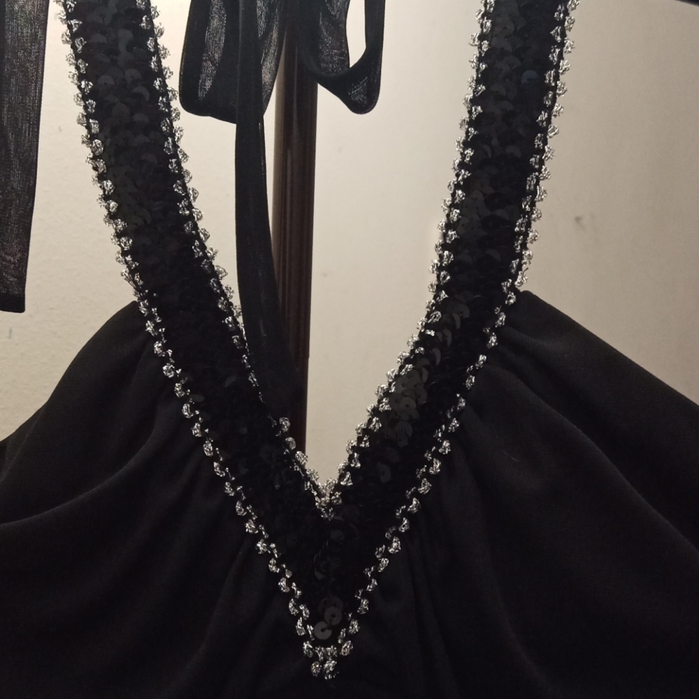 Dress - Picture 6 of 6